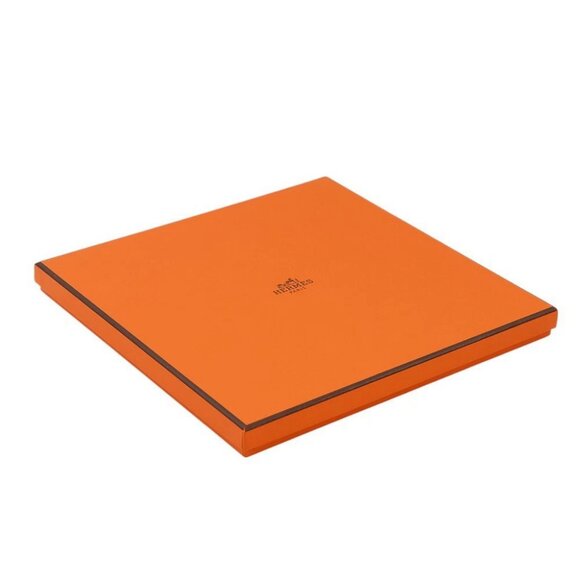 HERMES Scarf Carre Jeu des omnibus et damesBlanches Omnibus White Lady Game - Picture 3 of 7